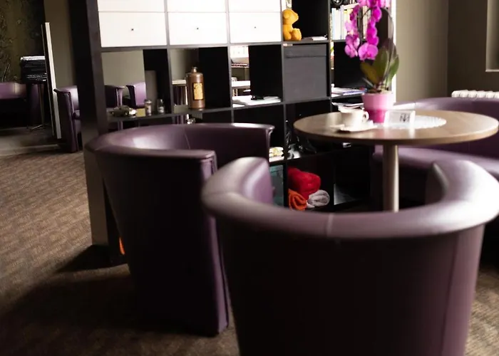 M-tourist Hotel